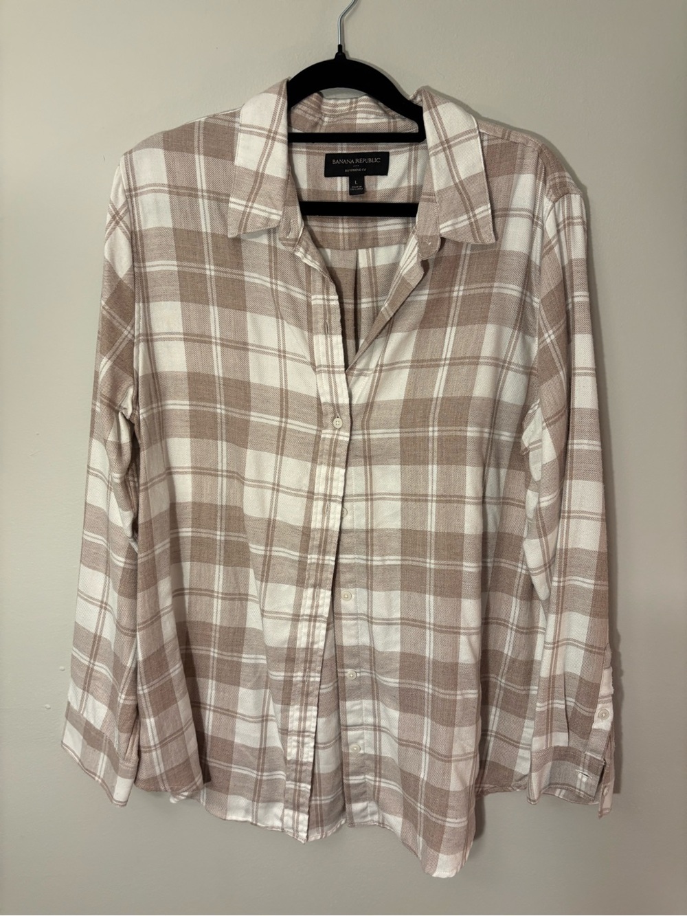 Banana Republic Boyfriend Fit Plaid Flannel Shirt — Tan & Cream — Size L 🍂